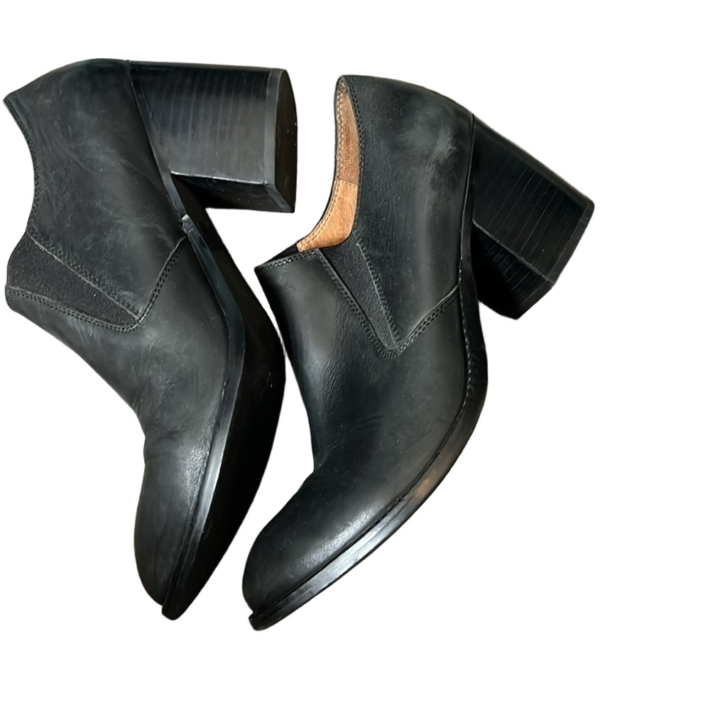 Jeffrey Campbell Memphis Leather western ankle boots 9.5 fall office winter edgy